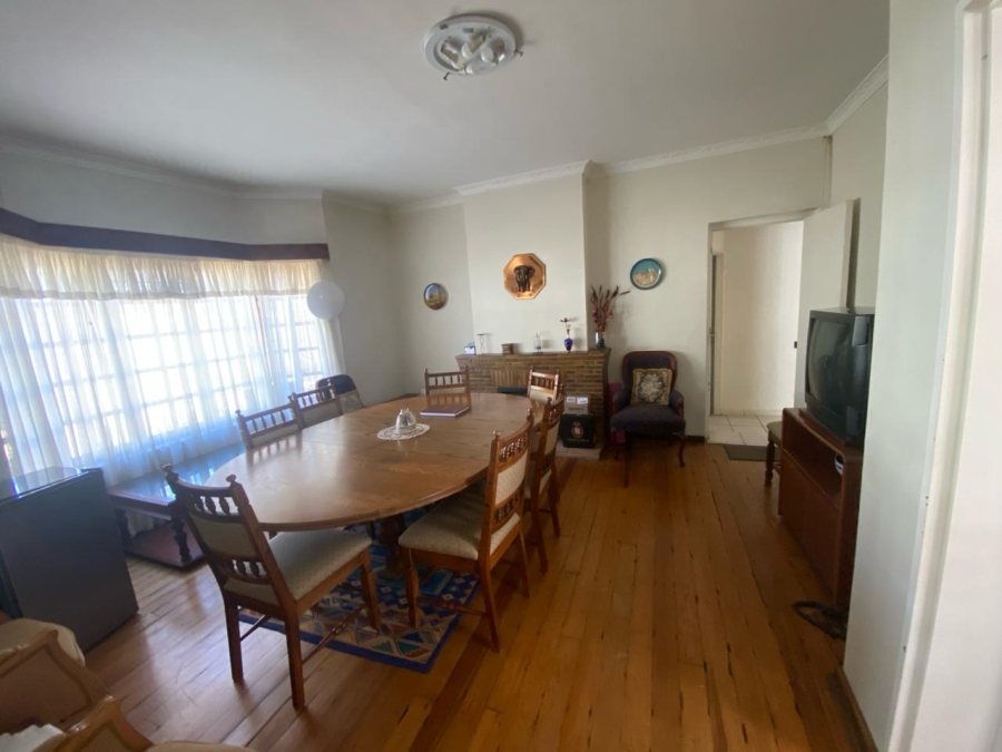 To Let 1 Bedroom Property for Rent in Rondebosch Western Cape